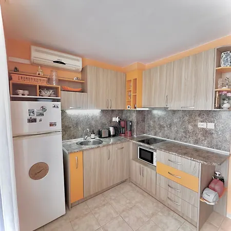 2 Bedrooms Anita A29 Apartment Slantschew brjag